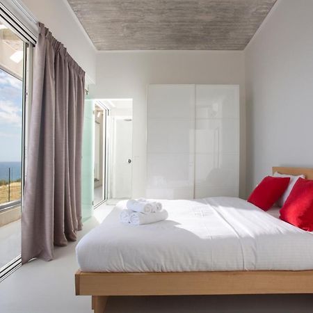 Kuro Beach House - Oceanfront Luxury & 25M Pool Achlia Exterior foto