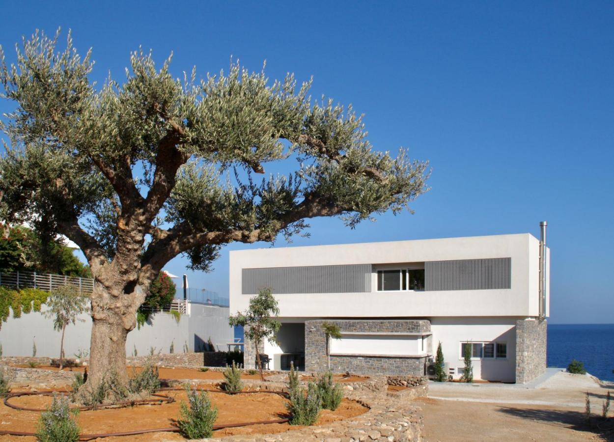Kuro Beach House - Oceanfront Luxury & 25M Pool Achlia Exterior foto