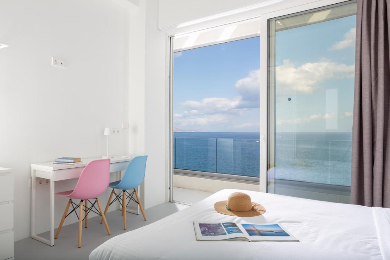 Kuro Beach House - Oceanfront Luxury & 25M Pool Achlia Exterior foto