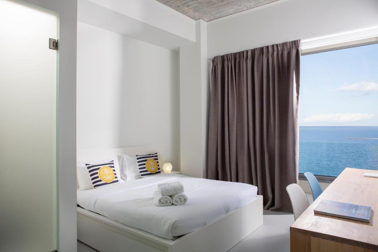 Kuro Beach House - Oceanfront Luxury & 25M Pool Achlia Exterior foto